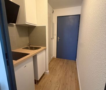 Location Appartement 1 pièce 18m² - Photo 3