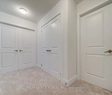 Condo Townhouse For Lease | E9033646 - Photo 4