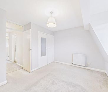 2 bedroom maisonette to rent - Photo 3