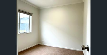 Exceptional Family Home in a Prime Berwick Location!! - Photo 3