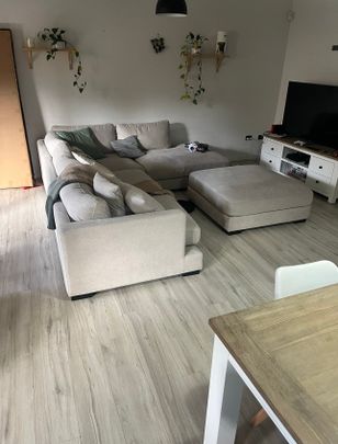 South Hurstville - Photo 1