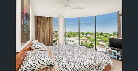 Spectacular Luxury Apartment - Photo 2