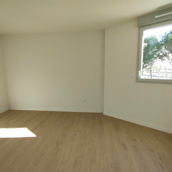 Location Appartement 2 pièces 42m² EAUNES 31600 - Photo 1
