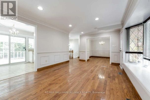 463 DRUMMOND ROAD - Photo 1