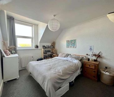 East Street, Newquay, TR7 - Photo 2