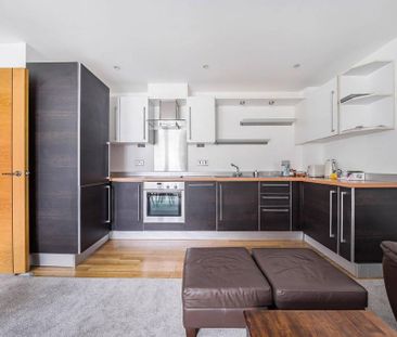 2 bedroom flat to rent - Photo 6