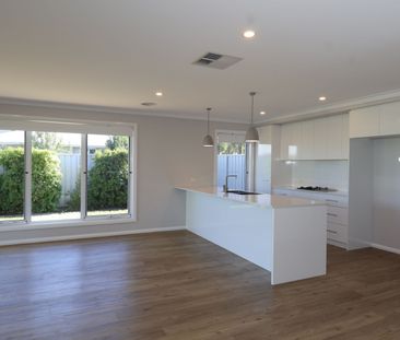 2/35 Coppabella Drive Gobbagombalin NSW - Photo 2