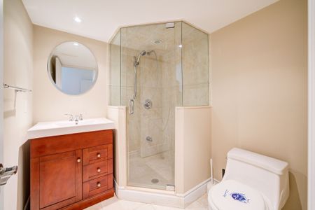 For Lease - 210 Maplehurst Avenue, Toronto, Ontario - Photo 2