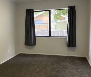 Three bedroom & two bathroom home in Stillwater - Photo 1