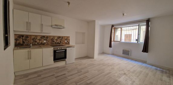 Location Appartement 2 pièces 37m² DRAGUIGNAN 83300 - Photo 2