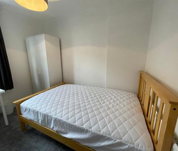 2 bedroom private hall to rent - Photo 6