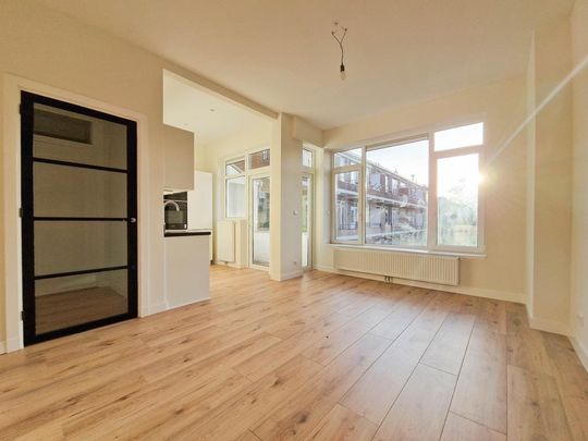 Appartement te huur: Carel Reinierszkade 189 2593 HP Den Haag - Photo 1