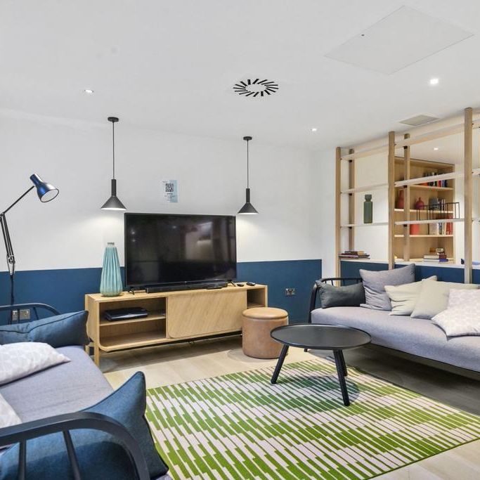 3 bedroom apartment to rent - Photo 1