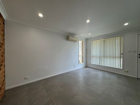 MODERN 2 BEDROOM DUPLEX - Photo 5