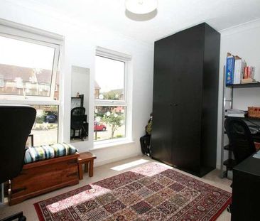 Farriers Road, Epsom, KT17 - Photo 2