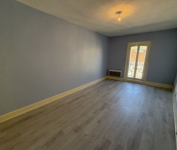 Location Appartement 3 pièces 83m² AGEN 47000 - Photo 3