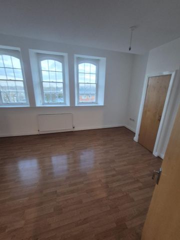 Studio to rent - Photo 3