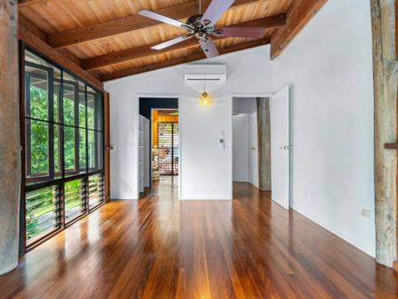 LIVE IN THE RAINFOREST!!!! - Photo 4