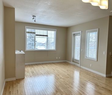 281 Cougar Ridge Drive Southwest, Calgary - Photo 3