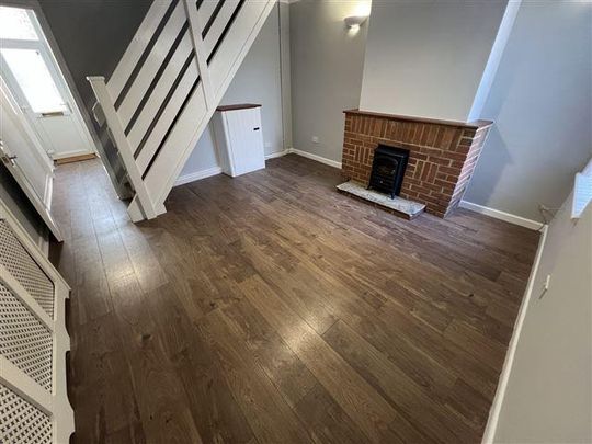 2 bedroom terraced house to rent - Photo 1