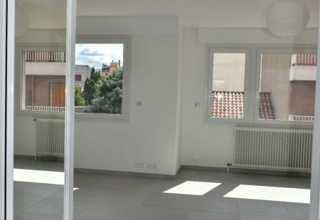 Appartement T3 à GRENOBLE - Photo 2