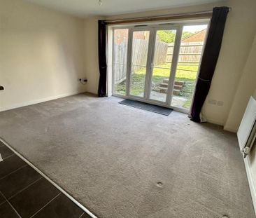 3 bedroom terraced house to rent - Photo 4