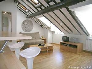 Logement à Paris, Location meublée - Photo 2