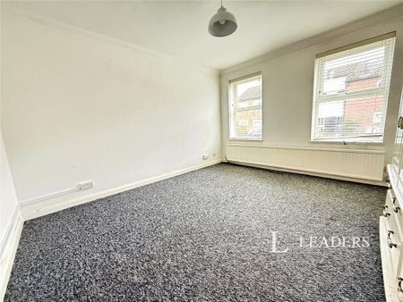3 bedroom terraced house to rent - Photo 2