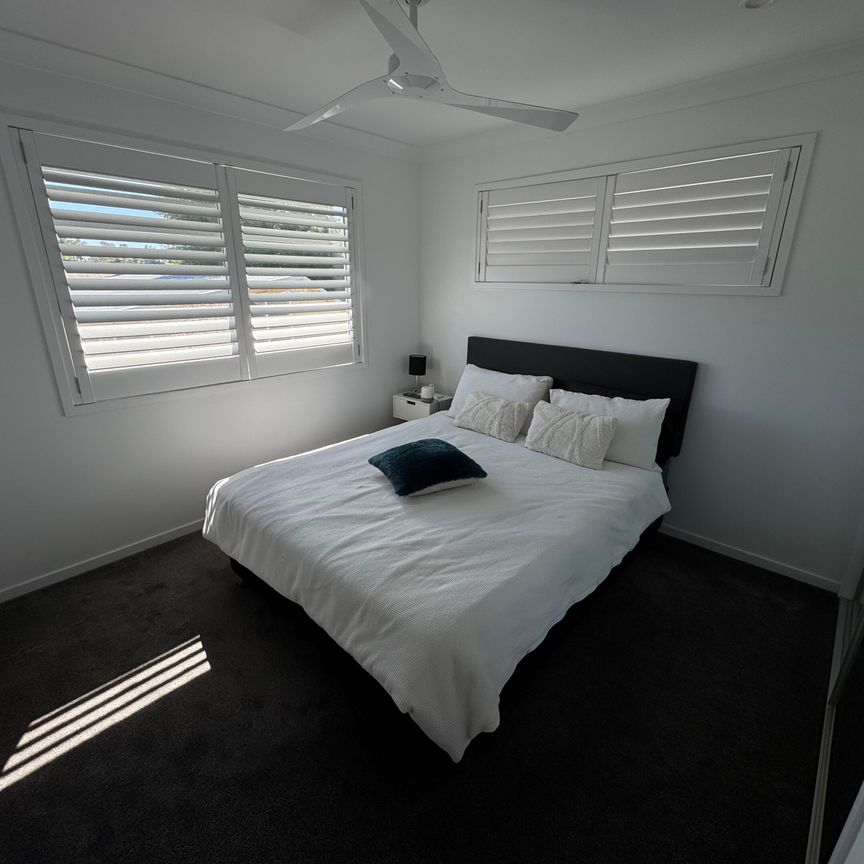 Runaway Bay - Photo 2