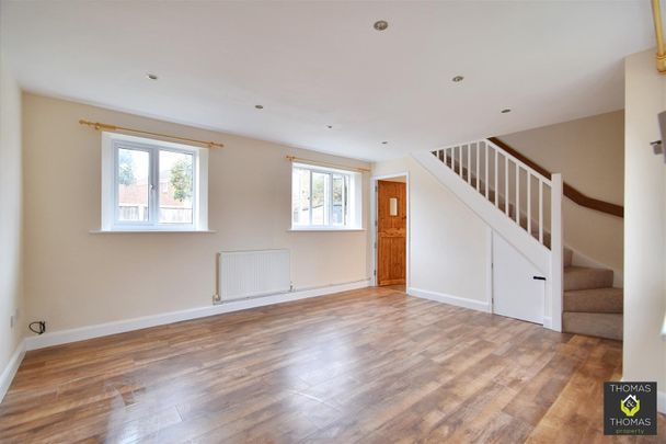 Lanham Gardens, Quedgeley - Photo 1