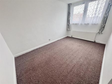 3 bedroom maisonette to rent - Photo 3