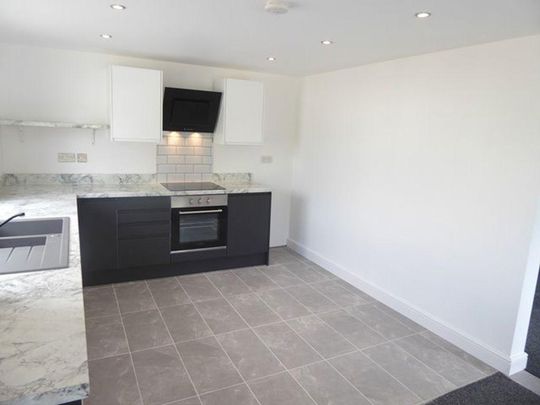 2 bedroom detached house to rent - Photo 1