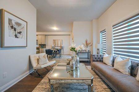 For Lease - 47 Mapleton Street, Richmond Hill, Ontario - Photo 4