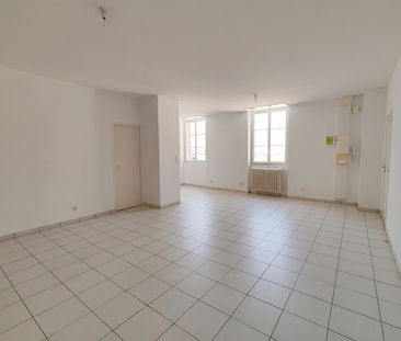 Location Appartement 4 pièces 69m² - Photo 2