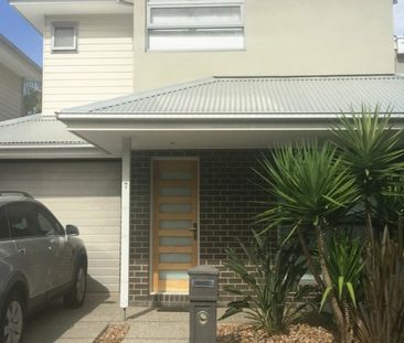 Register to Inspect // Modern, Contemporary & Stylish Living - Photo 4