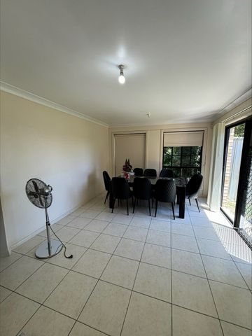 For Rent: Spacious Freestanding 3 Bedroom Townhouse with Lock-Up Garage - Photo 4