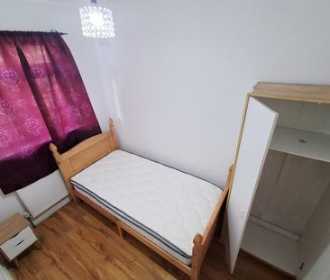 2 Bed Flat, Northwick Avenue, HA3 - Photo 6