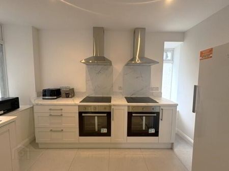 85 Eglinton Street, Student Let 26/27, Portrush, BT56 8DX - Photo 3