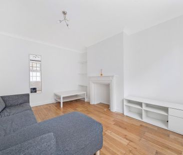 3 bedroom flat to rent - Photo 1