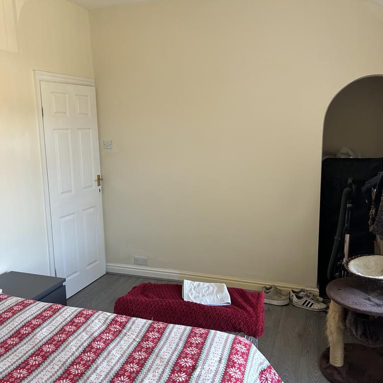 2 bedroom house to rent - Photo 1