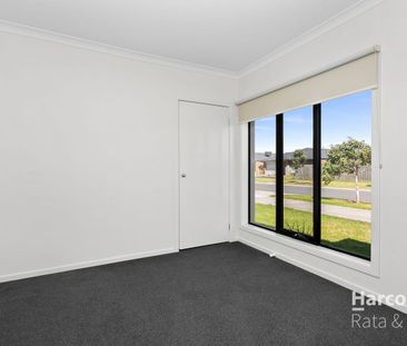 Charming 3 Bedroom Home in Wallan - Photo 2