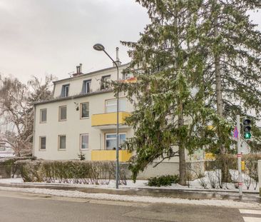 Gut aufgeteilte 3 Zimmerwohnung mit Freifläche und Fernblick - Rose... - Photo 2