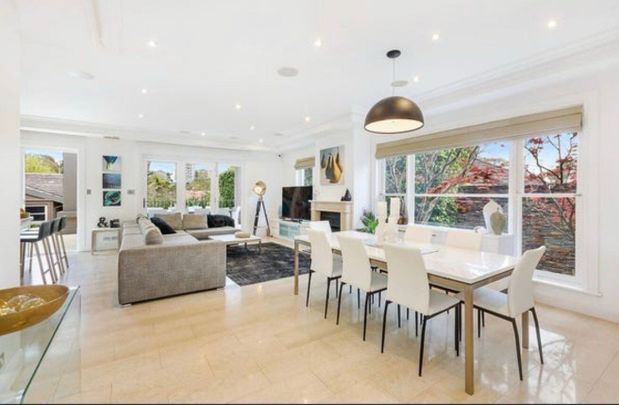 Mosman - Photo 1