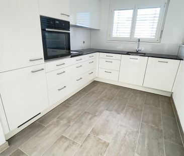 Zu vermieten: Schöne 3.5 Zi-Wohnung mit 2 Balkone - Photo 6