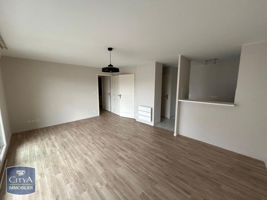 Location Appartement 2 pièces 47m² LILLE 59000 - Photo 1