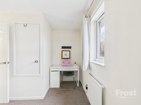 Boveney Close, Slough, Berkshire,SL1 - Photo 2