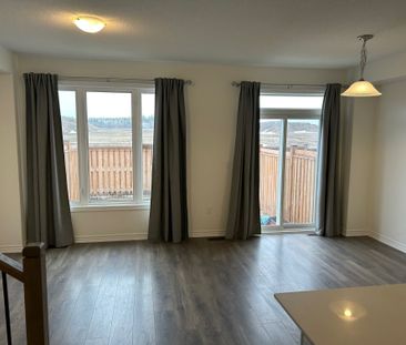 For Lease - 59 Greer Street, Barrie, Ontario - Photo 1