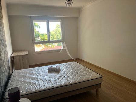 Location Appartement 2 pièces 53m² - Photo 3