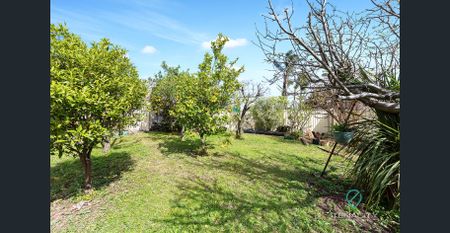 Family Home! - Photo 5