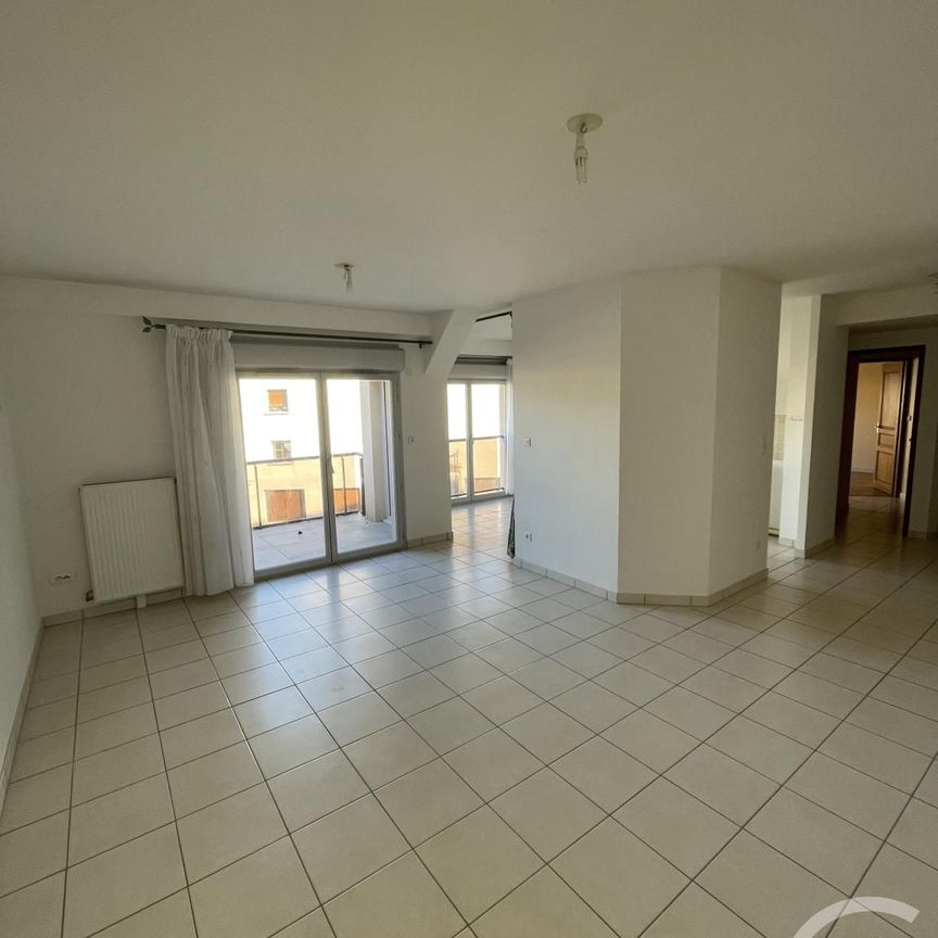Location Appartement 3 pièces 71m² BEAUNE 21200 - Photo 1